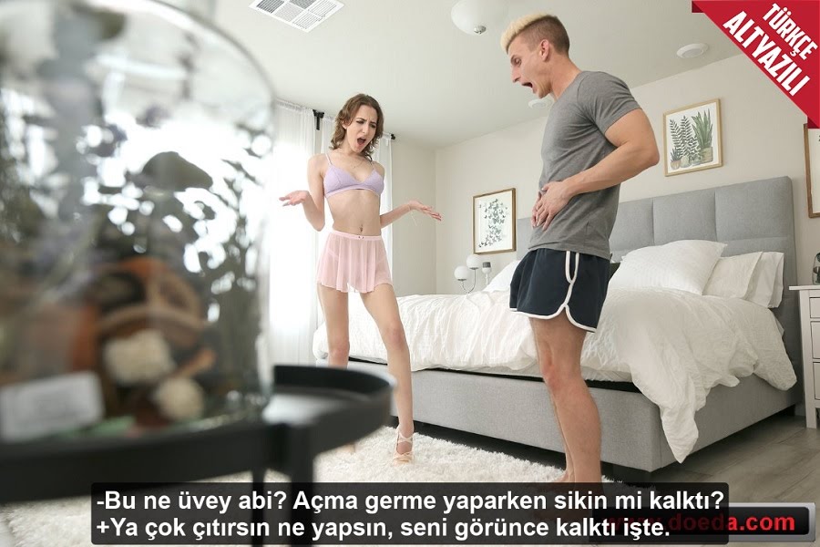 Açma Germe Yaparken Dikizleyen Üvey Abisinin Sikini Kaldırdı