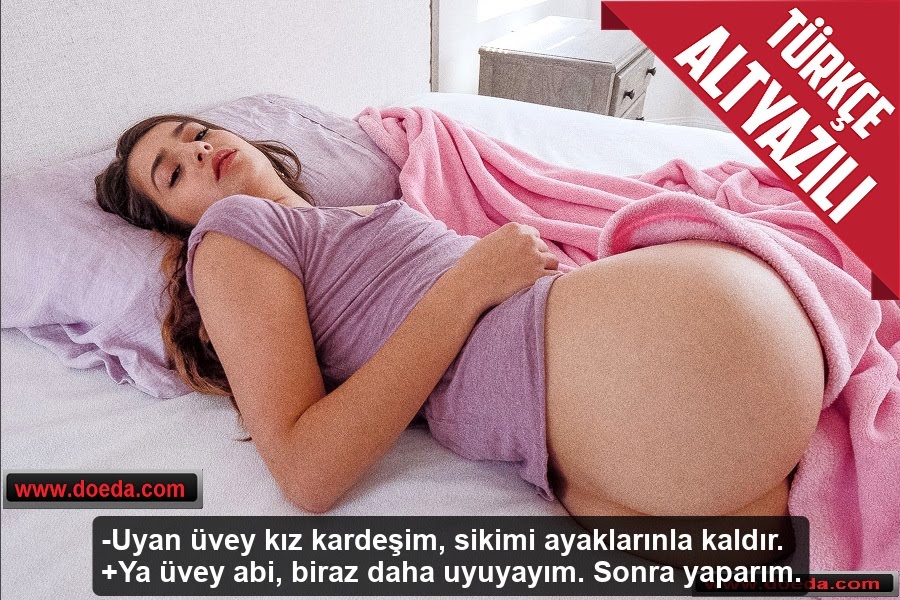 Ayak Fetişisti Üvey Abisi Ayağına Sikini Sürterek Zorla Sikti
