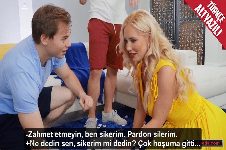 Metaverse Aleminde Kızlarla Tanışan Arkadaşının Annesini Gerçekte Götten Sikti