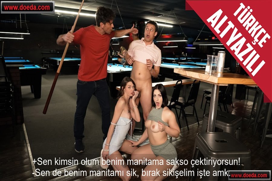 Sevgilisi Sikmesi İçin İncecik Zarif Bir Kız Getirip Amına Top Sokturdu